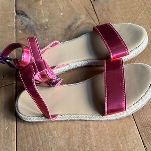 GAP Metallic Pink Women's Sandals